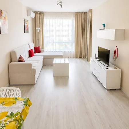 Апартамент South Bay 2bdrm Ap With Pool And Варна